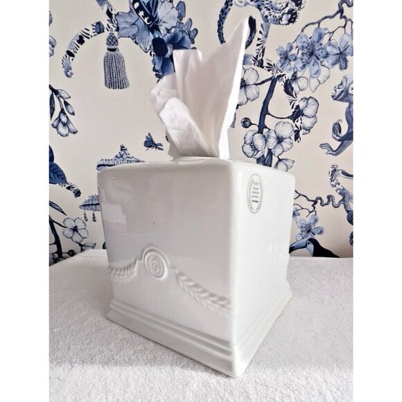 Elyse Fine Porcelain Tissue Box Cover White European ART DECO Leaf Swag 6"x 6" - Picture 3 of 10